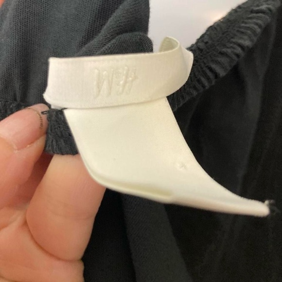 Black and white Detailed floral off the shoulder short sleeve blouse H&M XS - Picture 3 of 4